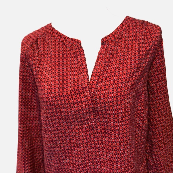 Lucy & Laurel long sleeve Red/Blue-shirt v neck Sleeves can be shorten. - Picture 3 of 7